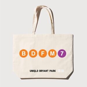 Exclusive NYC Uniqlo MTA tote bag Medium UNIQLO NEW York CITY BRYANT PARK TOTE